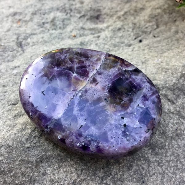 Chevron Amethyst Palm Stone For Cheap