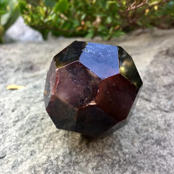 Garnet Crystal - Hexagonal Circle Shape Supply